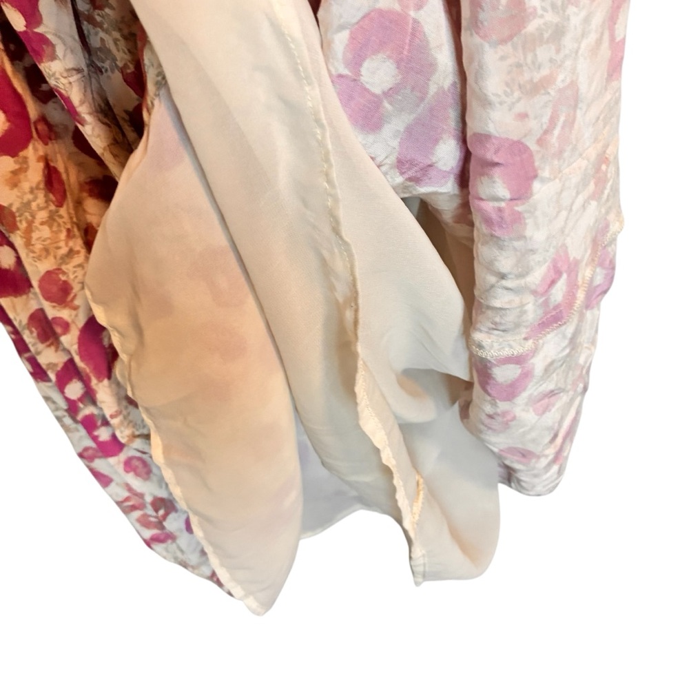 Floral Puff-Sleeve Midi Dress in Beige and Mauve - Picture 6 of 8